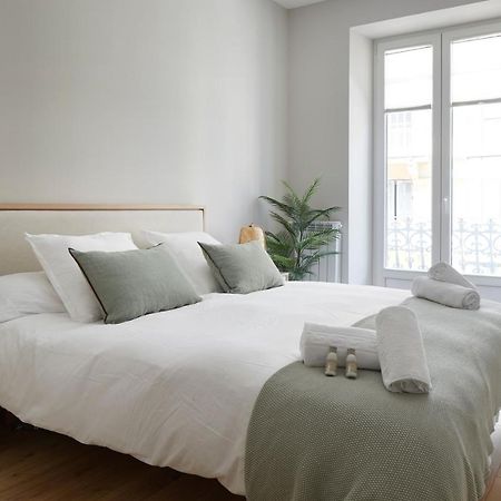 Concha Suite Brand New & Style San Sebastian Bagian luar foto